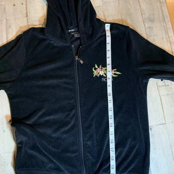 BCBGMaxazria Velour Jacket‎ - Picture 5 of 9